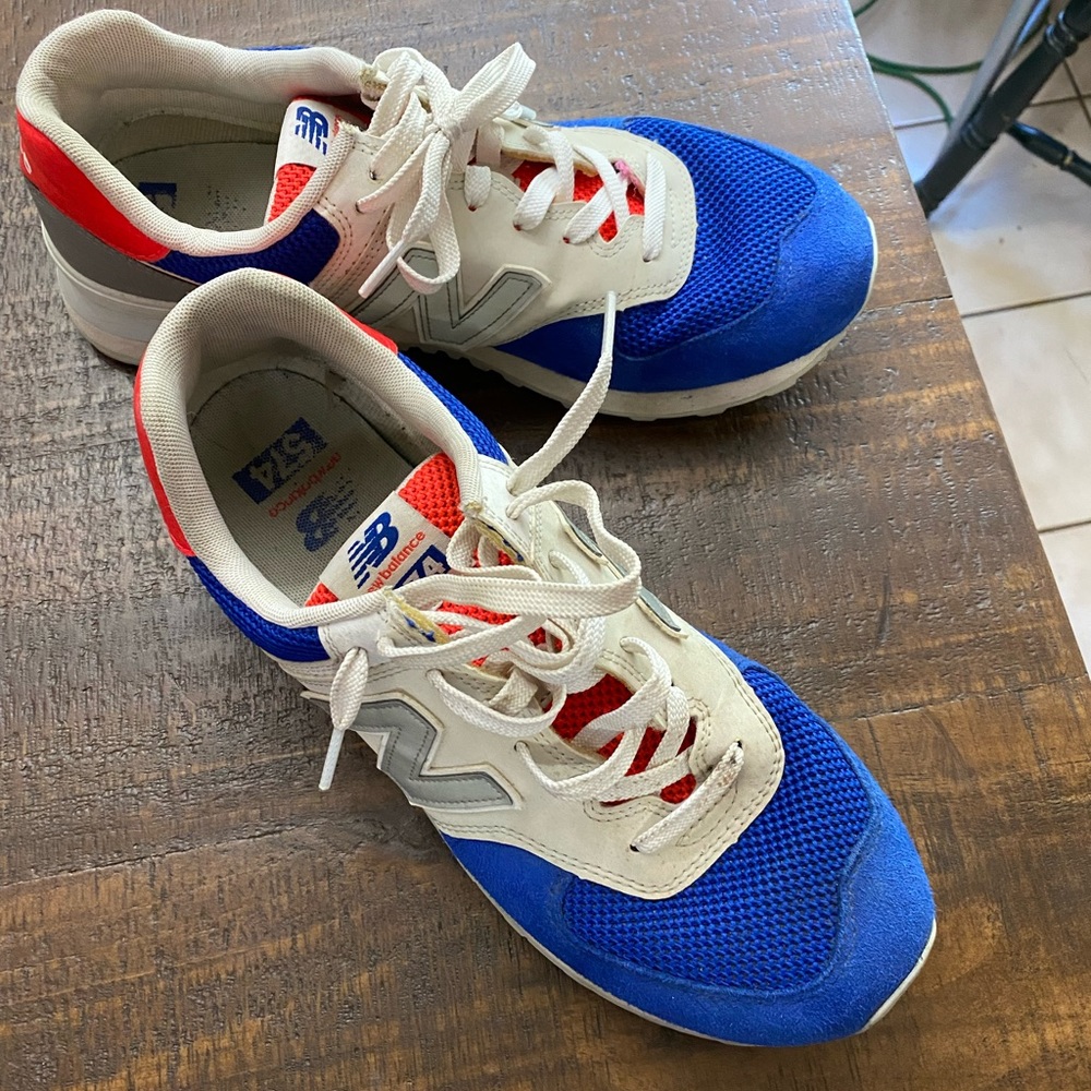 New Balance Men’s tennis shoes